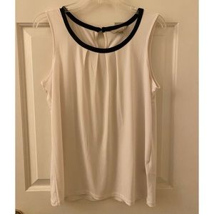 Banana republic sleeveless top - size M